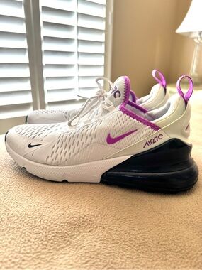 NWOT Nike Air Max 270 White/ Purple/Black - Women’s 8 / 6.5Y